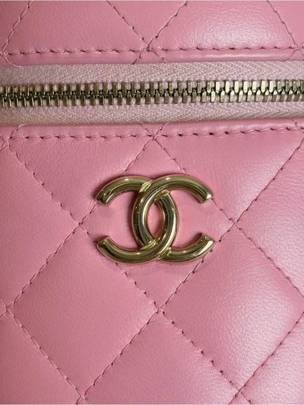 CHANEL Pink Quilted Top-Handle Vanity Mini Bag - Picture 7 of 9
